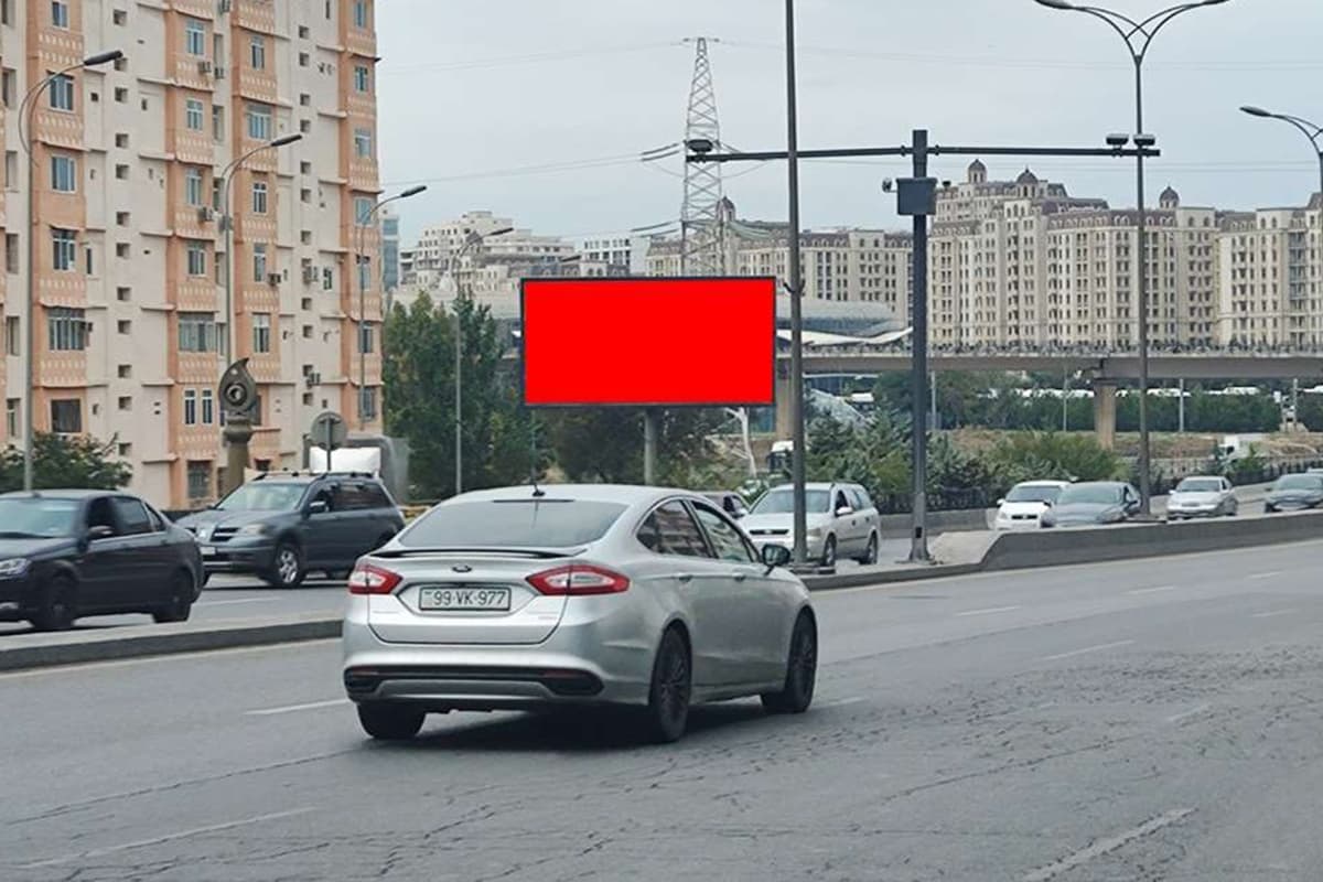 BL 018, Q.Qarayev pr. (Koroglu m.st ist)