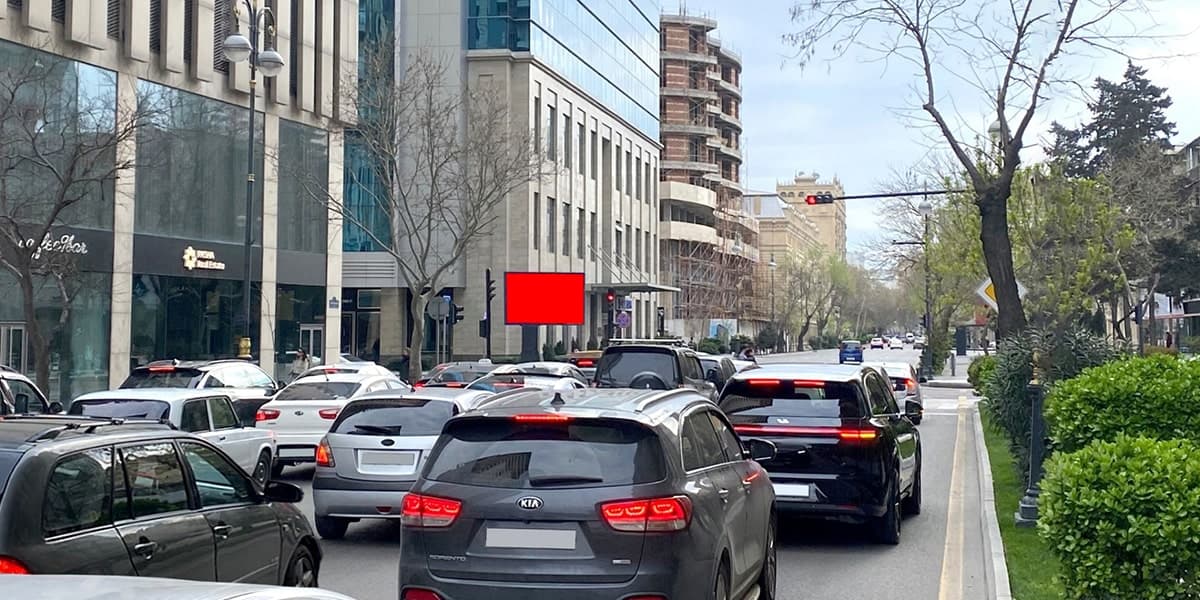 LD 067, Ü.Hacıbəyli küç.Port Bakunun qarşısı