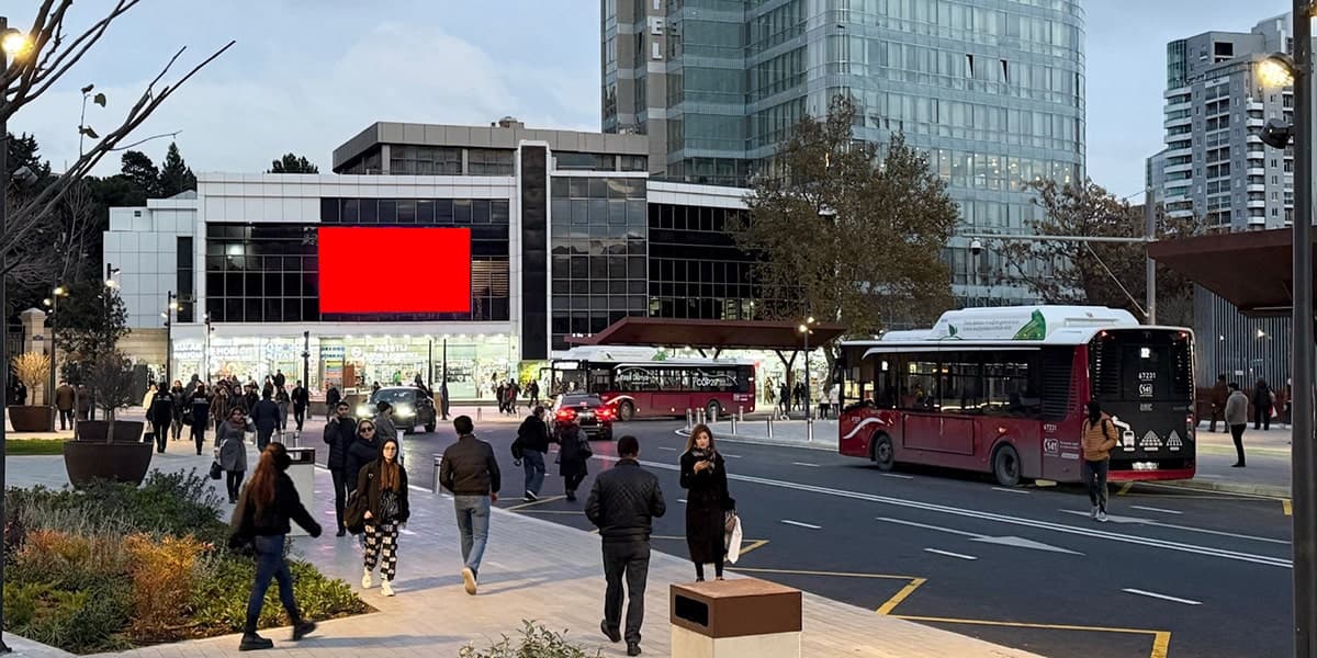 LD 066, 28 may metro st.Dəmiryolu Vağzalın qarşısı