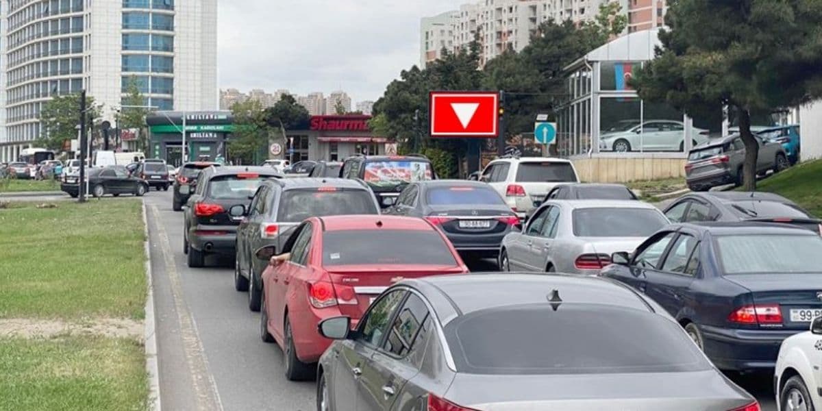 SL 119, Tbilisi pr. - H.Əliyev küç.