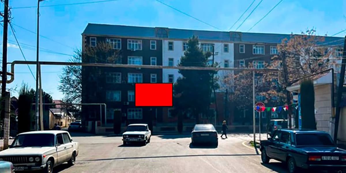 BL 114, Ağcabədi. Ü.Hacıbəyov küç, Polis bölməsi və avtovağzalın yanı