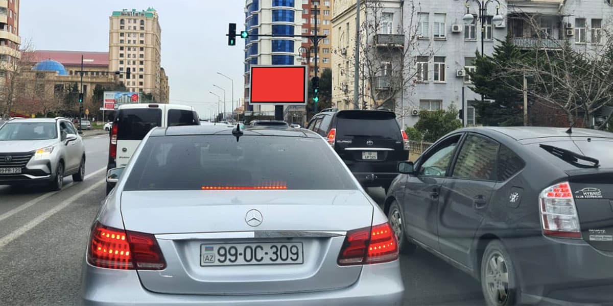 LD 128, N.Rəfiyev küç.- Xocalı pr. (Xətai m.st yaxınlığı)