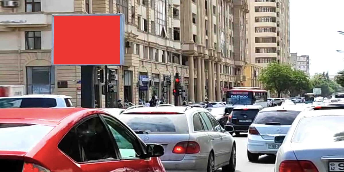 LD 020, S.Qocayev küç. (Aygün Mall qarşısı)